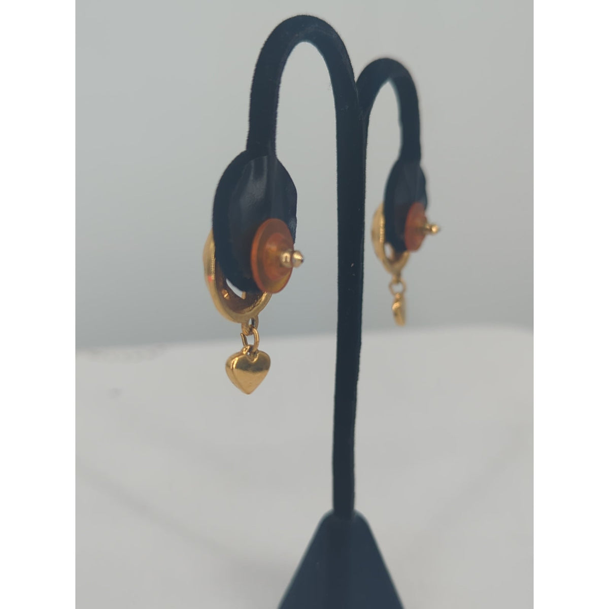 Vintage Gold-Tone Cutout Heart Dangle Stud Earrings Romantic Retro Jewelry