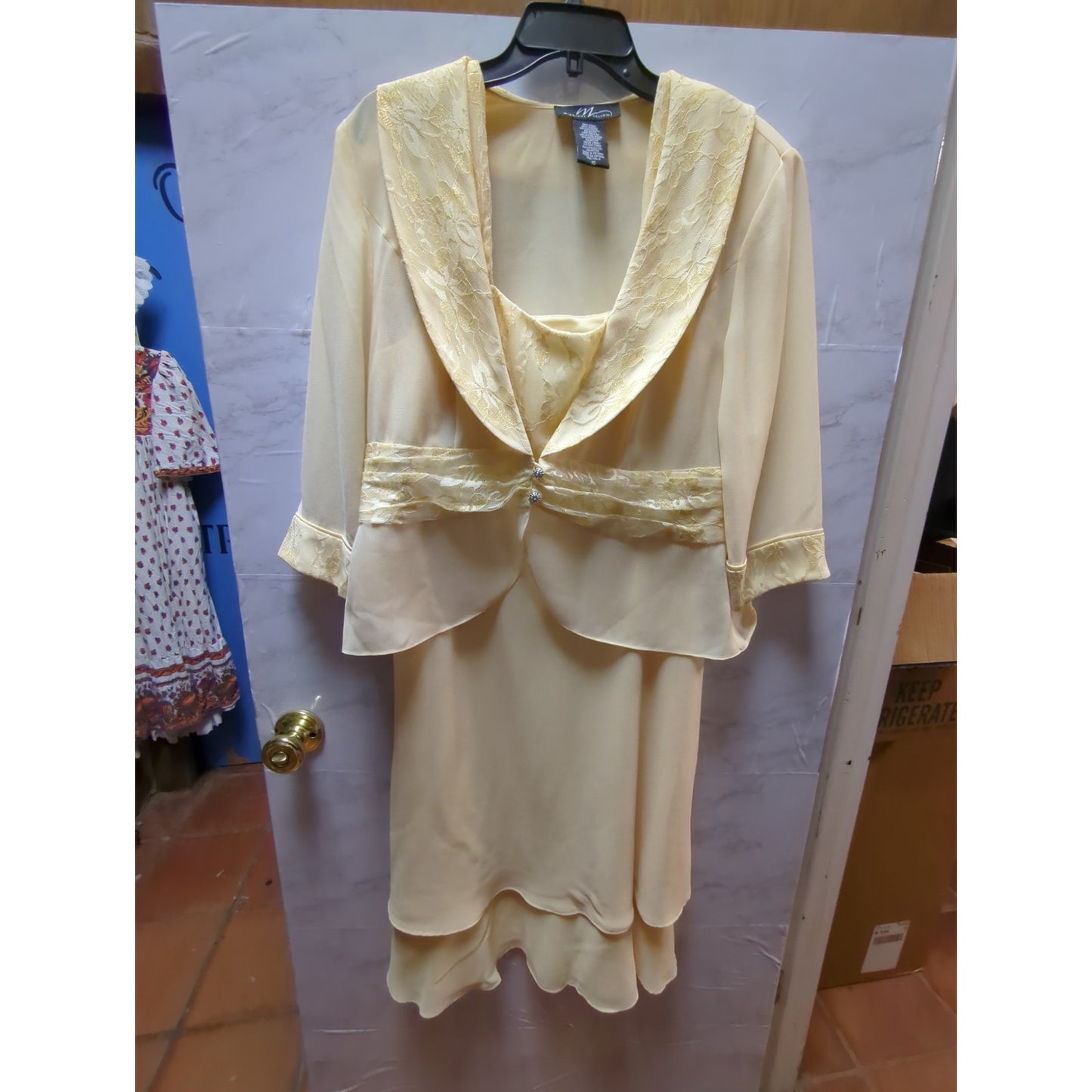 Vintage Size 16 Midnight Velvet 2 pc. Sleeveless Dress Sheer jacket Yellow Lace