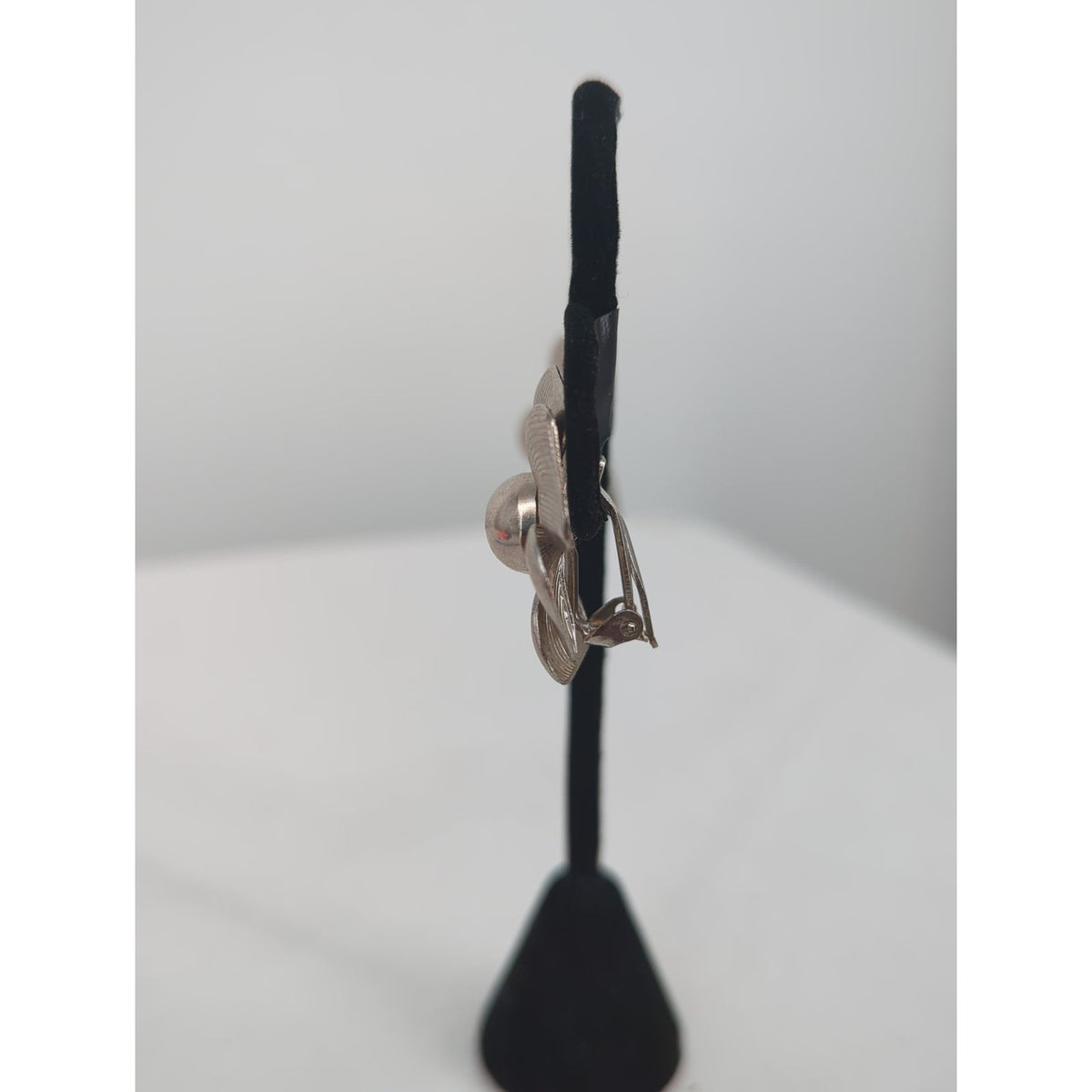 Vintage Silver Tone Sculptural Geometric Flower Clip On Statement Earrings Retro