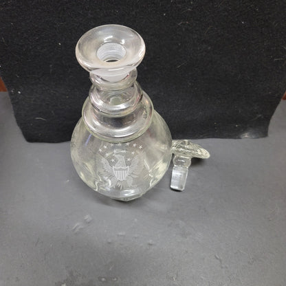 AMERICANA 1976 Bicentennial Etched Eagle Liquor 9.25” Decanter w/Glass Stopper