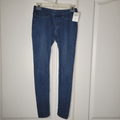 Mid Rise Straight Leg Pull-On Jeans 12 Year Cherry Size 26 Stretchy EMP1776MD