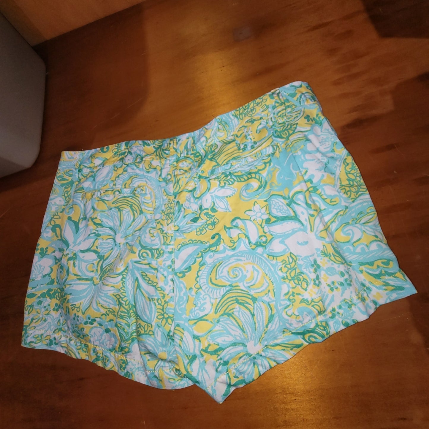 Lilly Pulitzer Callahan Shorts Size 16 Dandelion Yellow Beach Gypsies Print
