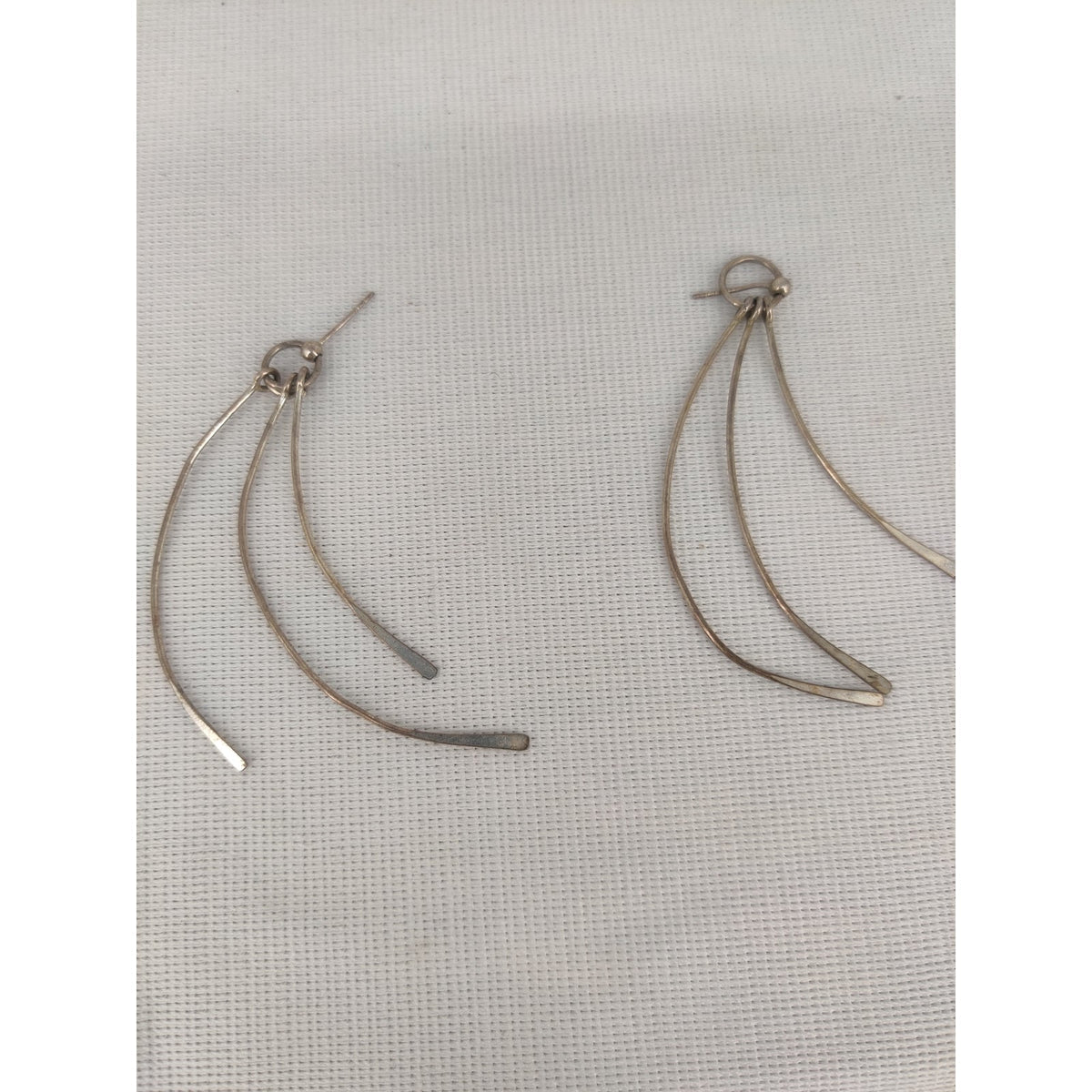 Vintage Gold Tone Minimalist Curved 3-Tier Dangle Earrings