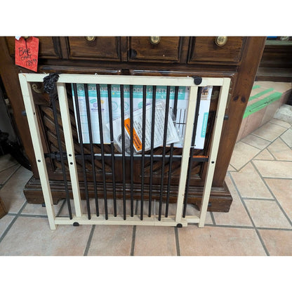 SECONDHAND SANDIES: wooden safety gate for doorways NEW
