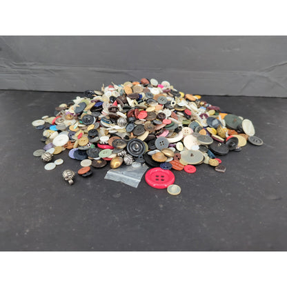 Huge 3 lb Lot Vintage to Modern Miscellaneous Sewing Buttons Craft Mix