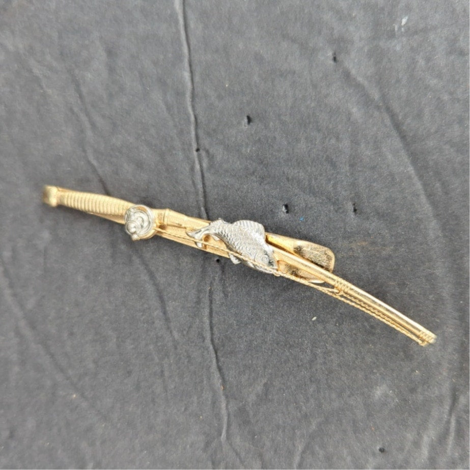 Vintage Gold Tone Fishing Rod Reel Fish on the Line Tie Bar Clip Dad