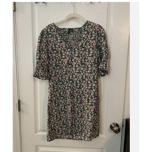 Vero Moda Ellie Mini Dress Ruched Floral Women Medium Preppy Cottage core NEW