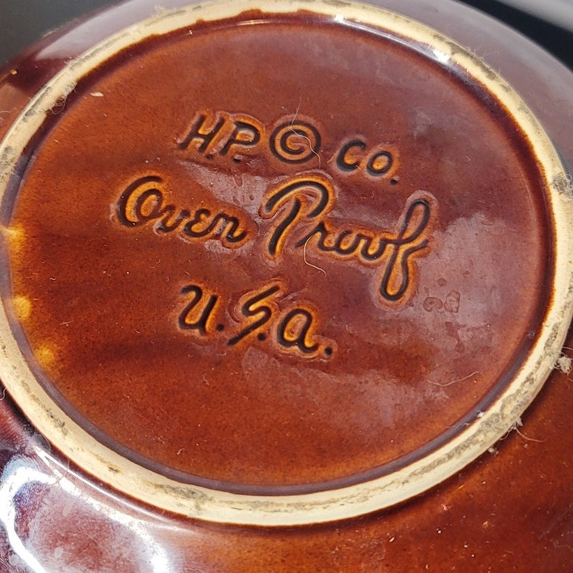 Hull Pottery Co. Ovenproof USA Vintage Dripware bowl brown 10.5" pottery