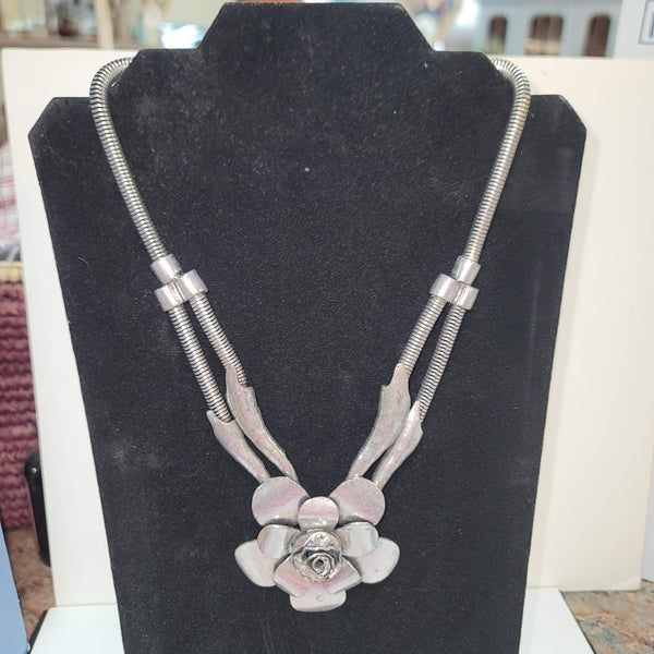 Heavy Metal Silvertone Necklace Flower Single into Double Strand Statement Pc.