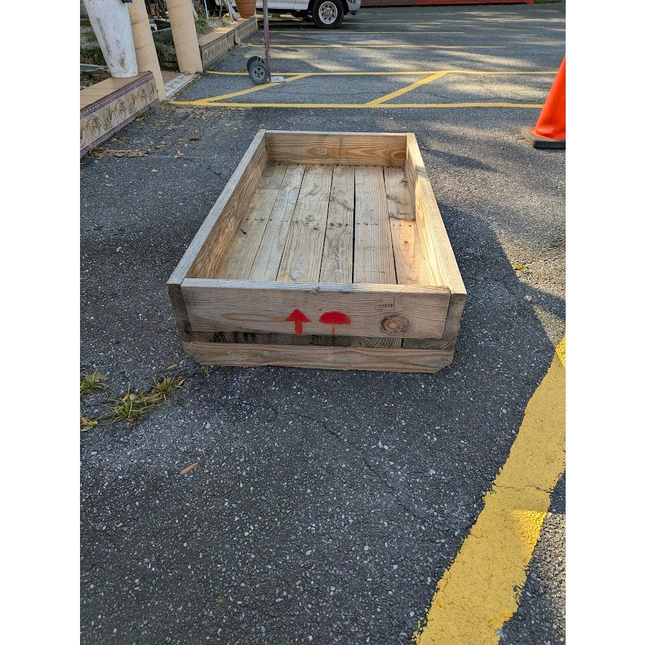 Secondhand Sandies: Wood low profile planter box