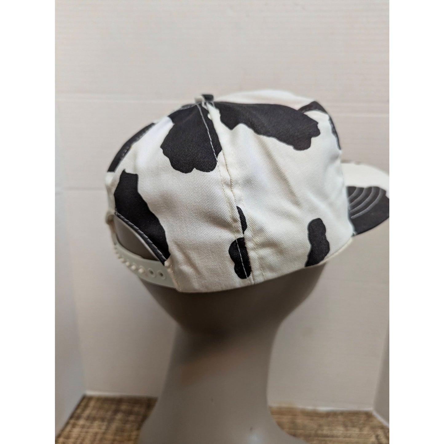 Vintage Real Skateboards Cow Print Snapback Baseball Cap Hat Y2K