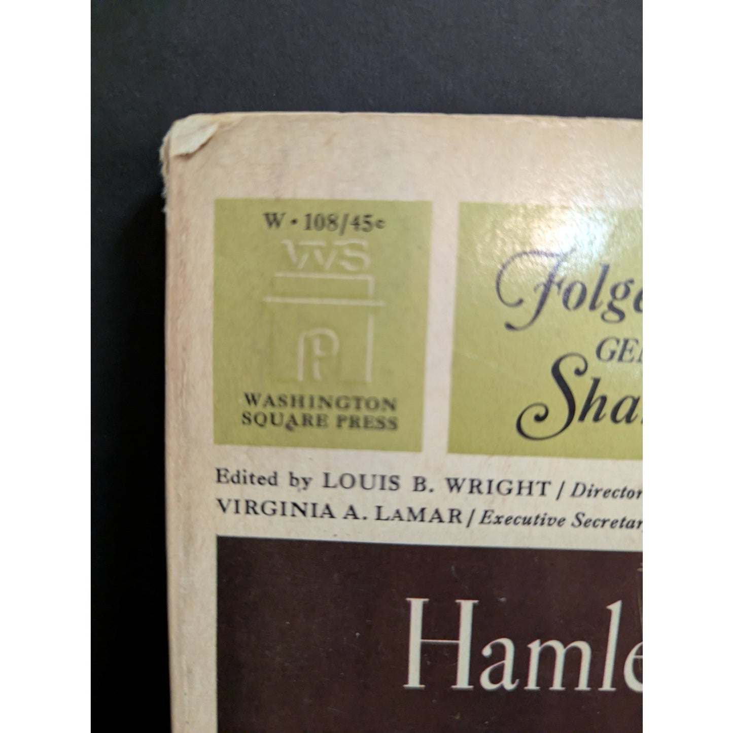 Vintage Folger Library General Readers Shakespeare: Hamlet Mass Market Paperback