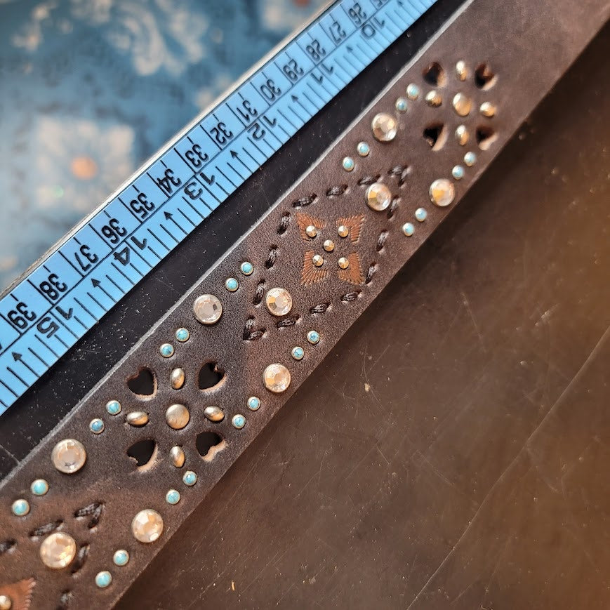 Ariat Leather Studded tooled Silver Buckle Size 34 Hearts Rhinestones Boho BELT