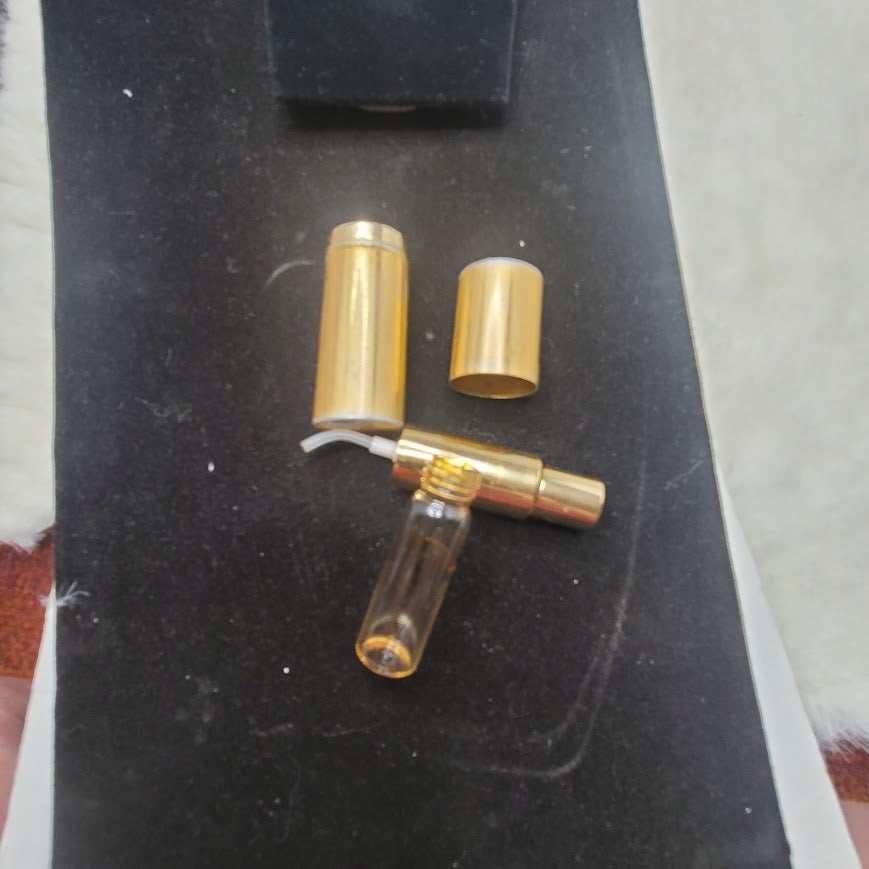 Vintage Refillable Gold Tone Purse Perfume Atomizer Spray Cylinder Case