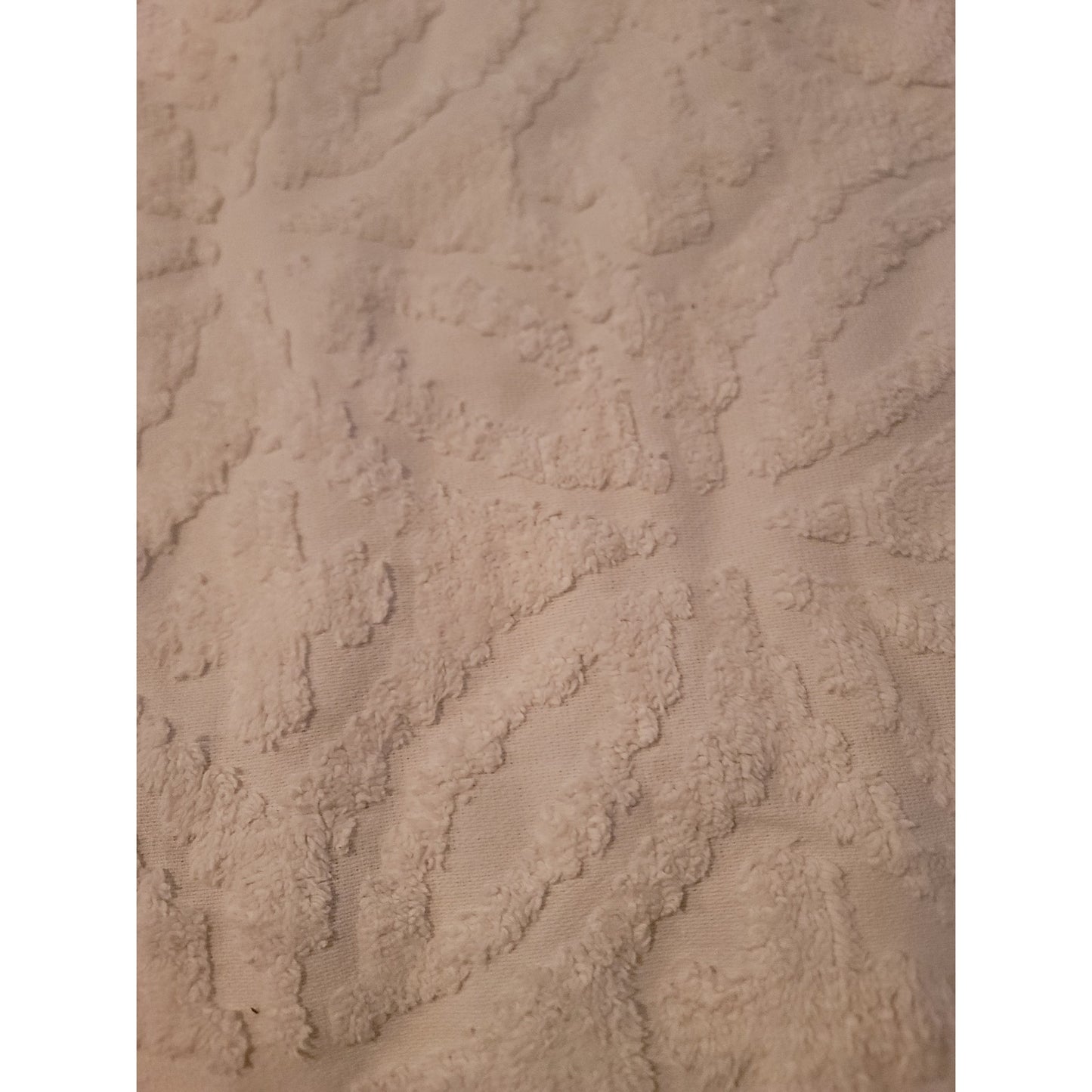 Vintage White Chenille Candlewick Medallion Queen Bedspread with Fringe