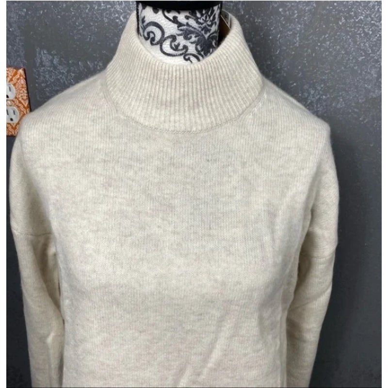Halogen Cashmere Wool Long Sleeve Turtleneck Sweater Size XS Layering NEW $179