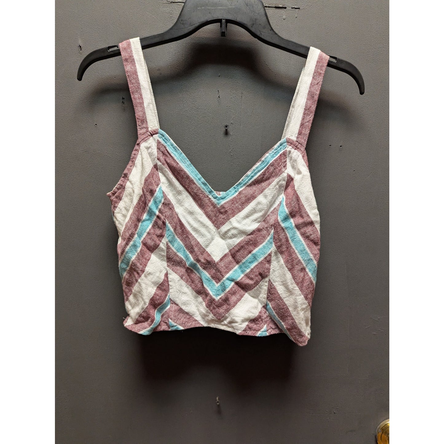 BP. Multicolor Striped Knit Crop Top Sleeveless V-Neck Size Medium NWT