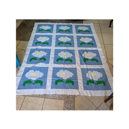 Vintage quilt top Floral 12 Block applique white yellow green blue flower 71x 94
