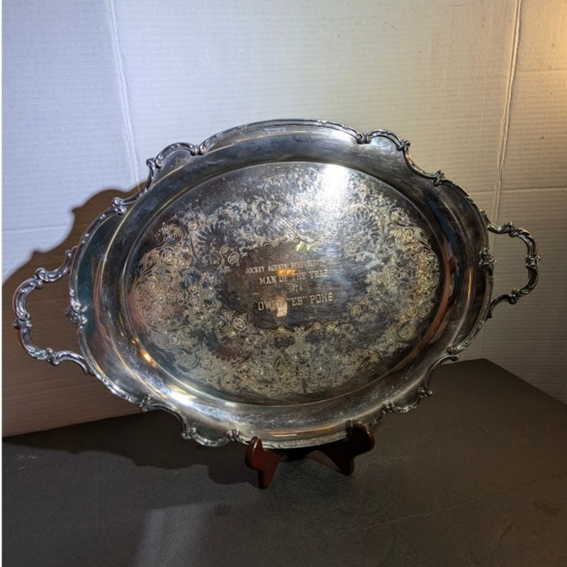 Jockey Agents Benevolent Assn. 1974 Owen EB Pons Man of the Year Trophy Platter