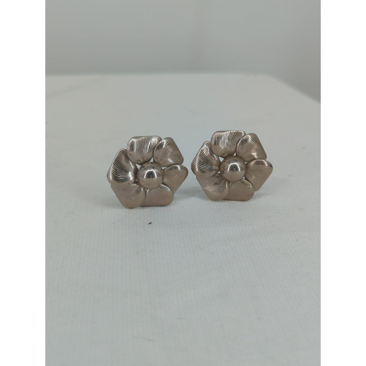 Vintage Silver Tone Sculptural Geometric Flower Clip On Statement Earrings Retro