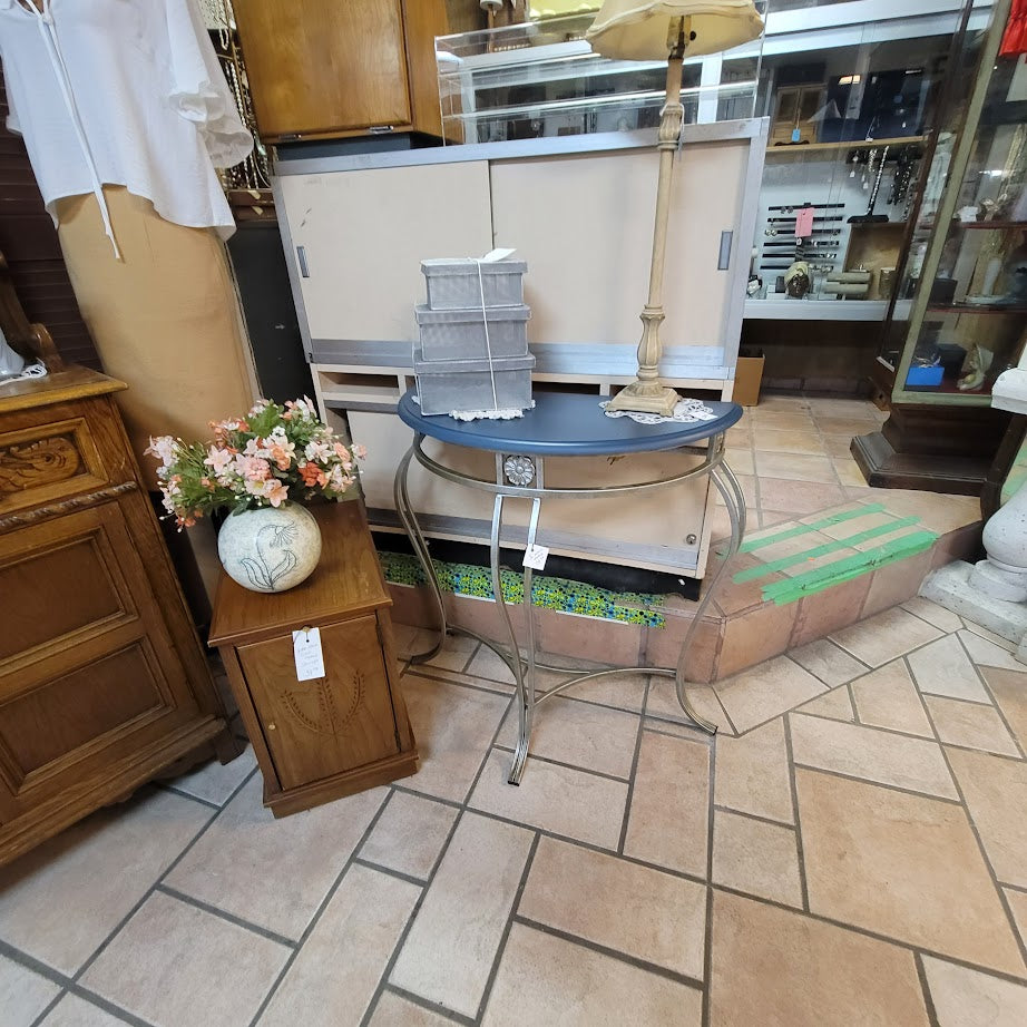SECONDHAND SANDIES: Nightand side table double side magazine rack