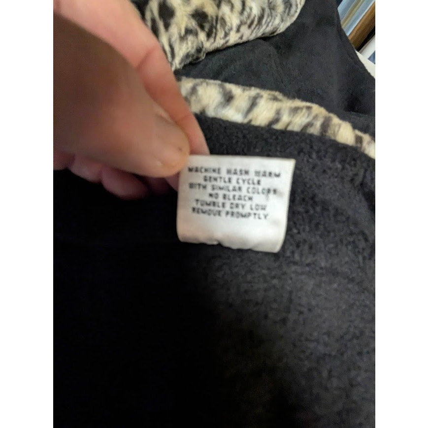Prest'd Black Poncho Cheetah Faux Fur Trim Scarf One Size Glam