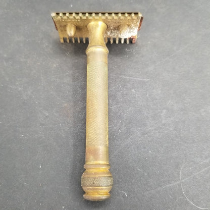 Gillette Vintage Double Blade Shaver Razor Brass TONSORIAL USA Dome Top 3.5"Top