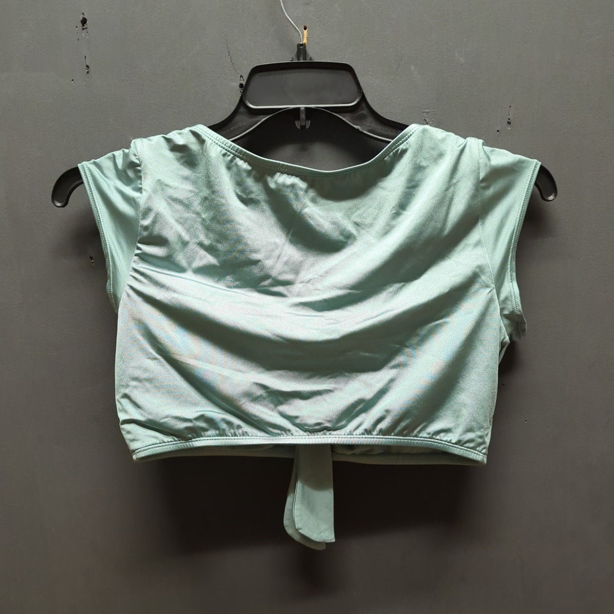 Gianni Bini vintage Green Ruched Workout Crop Top Activewear Short Sleeve
