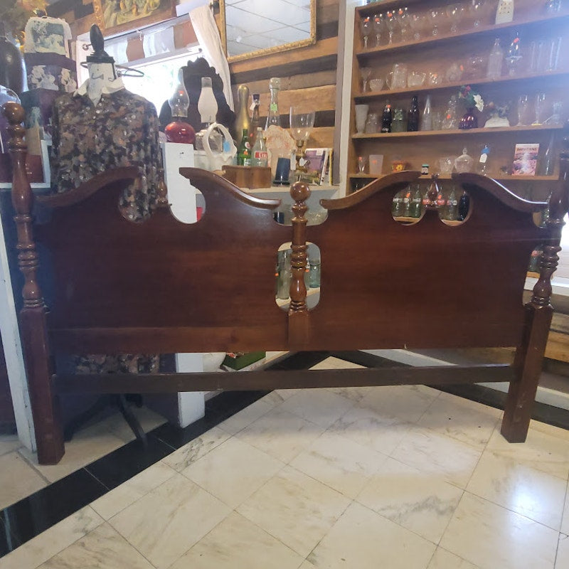 Secondhand Sandies: Traditional Colonial Early American Provincial King headboard