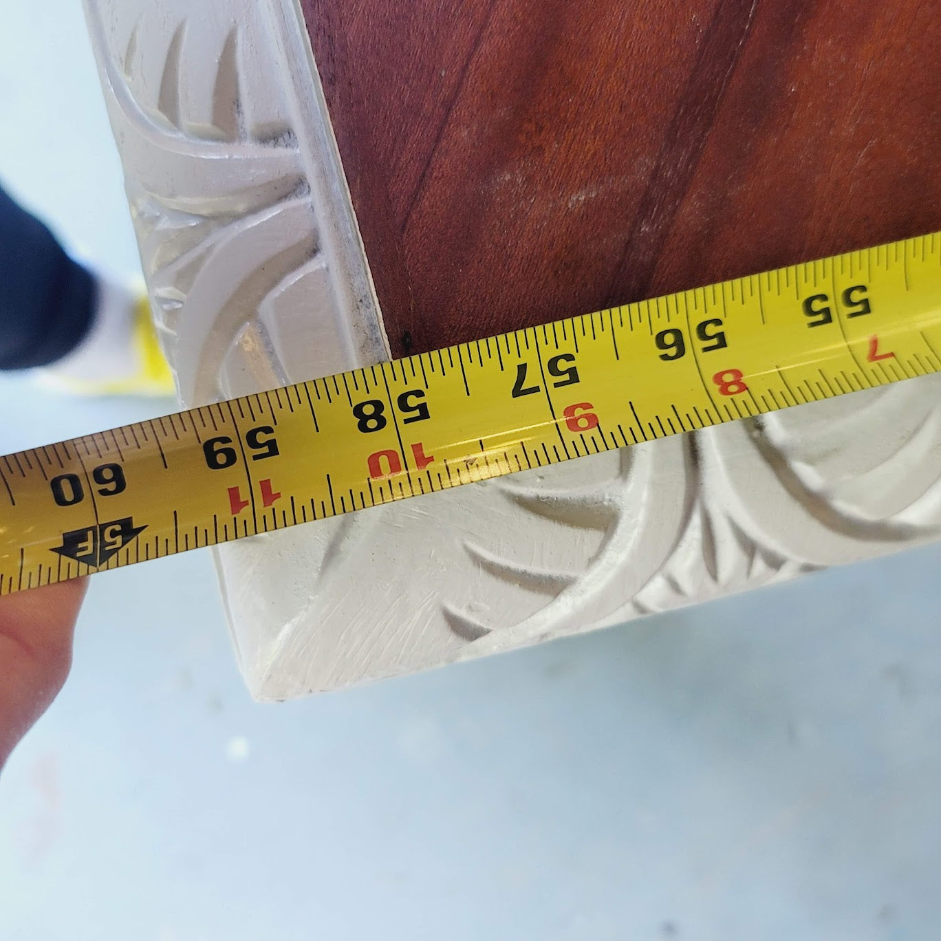 Secondhand Sandies: LARGE ORNATE DINING FORMAL TABLE BROWN WHITE 32" X 60" X 48"