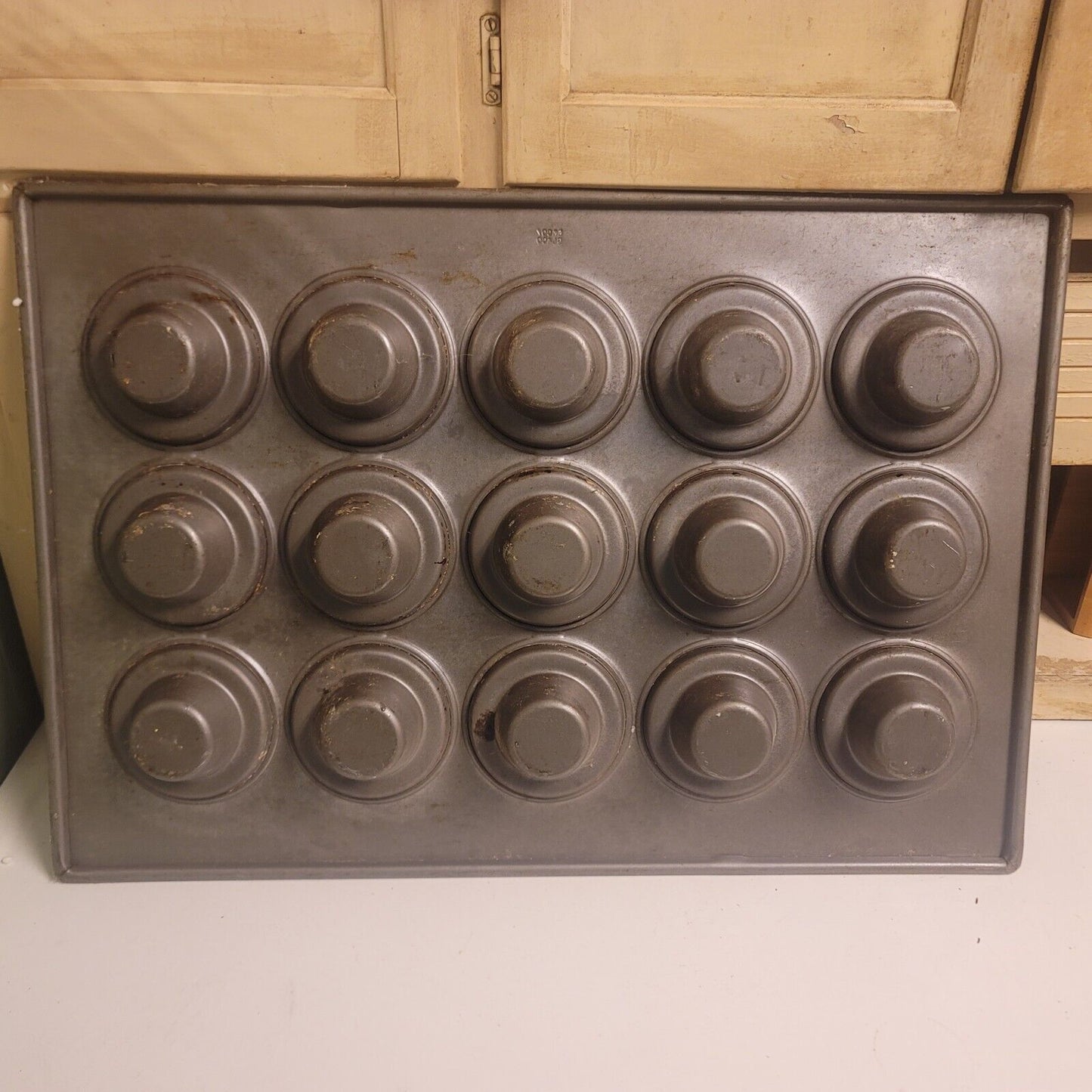 EKCO GLACO COMMERCIAL 15 slot CROWN MUFFIN PAN 20 gauge Aluminized Steel 18x27"