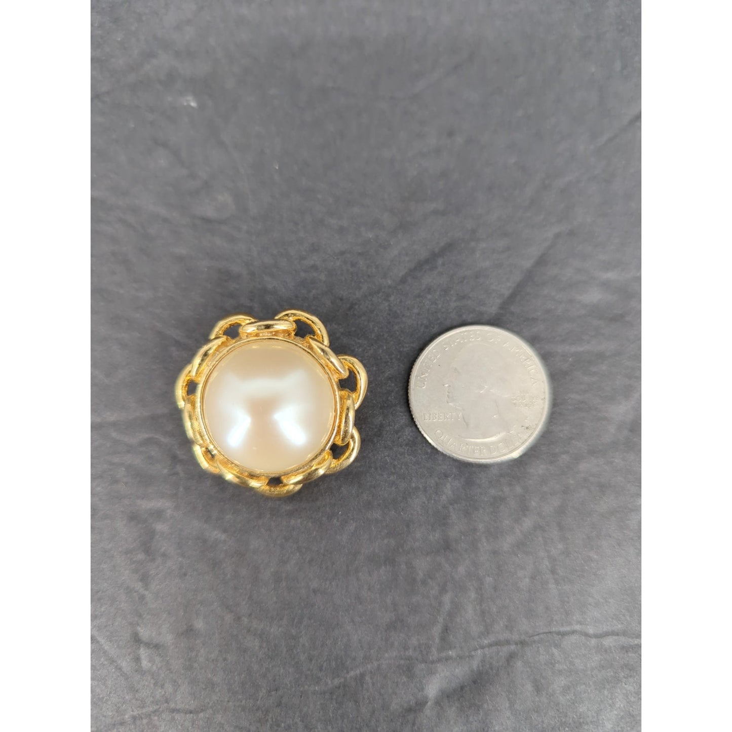 Vintage Gold Tone Faux Pearl Scalloped Button Clip On Earrings Classic Glam