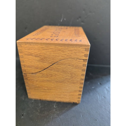 Vintage wood recipe box 7" x 4.5" x 5.5" dove tail construction Birds Folk Art