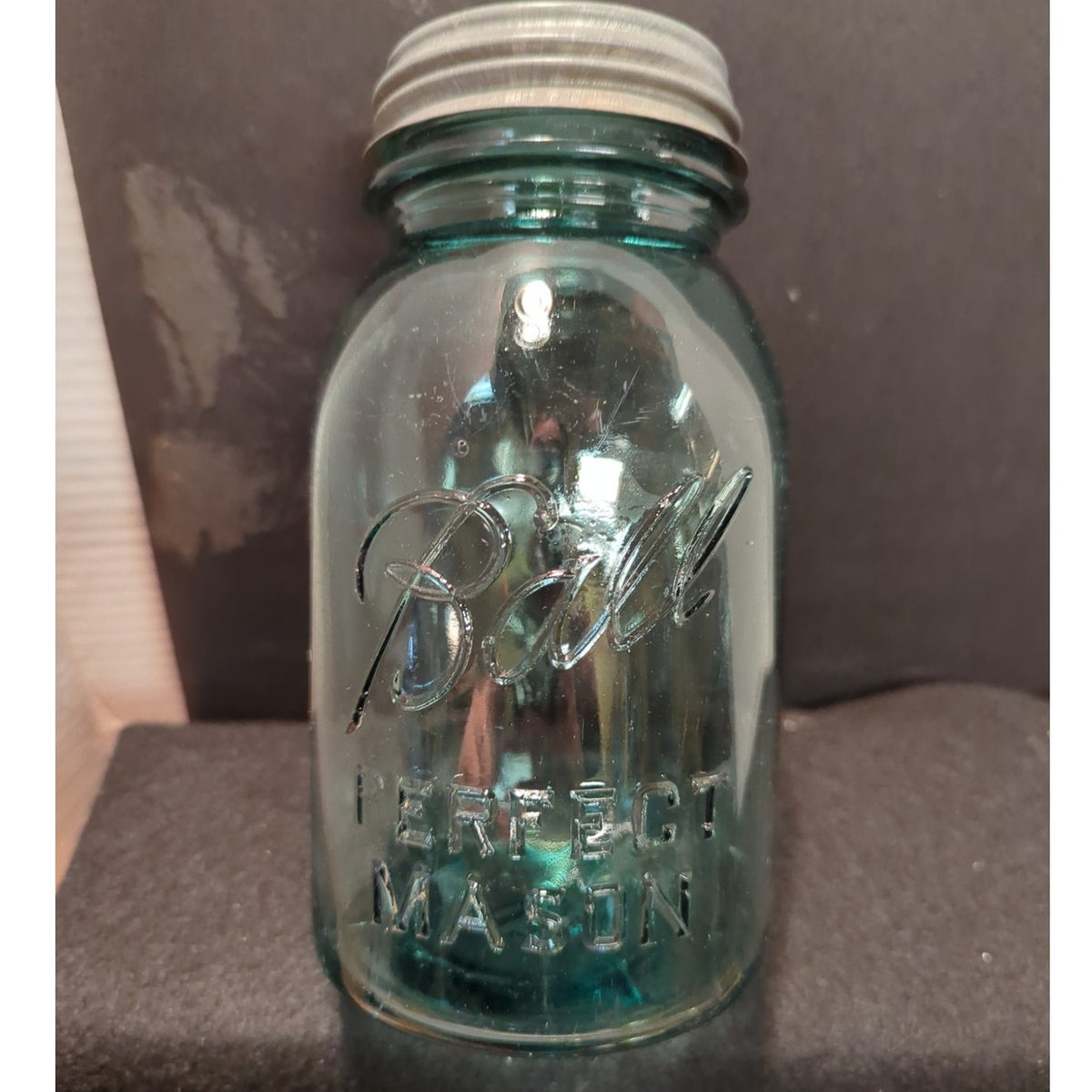 BALL Perfect Mason vintage blue canning jar Quart Aqua w/ zinc lid 1923-33