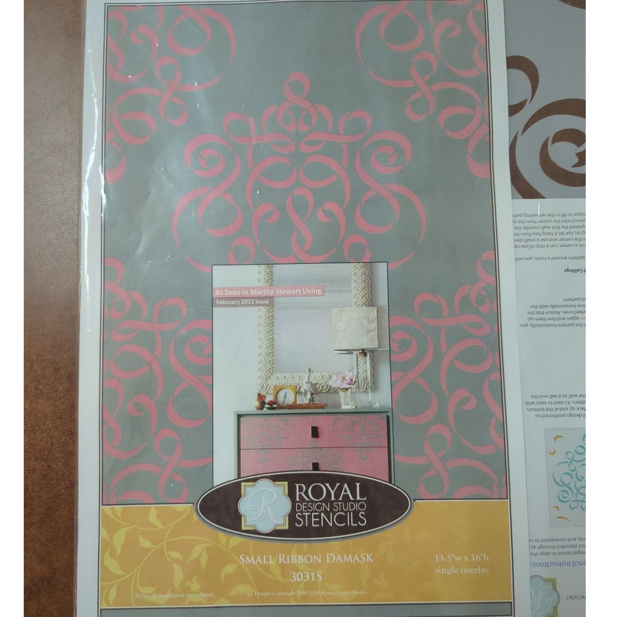 Royal Design Studio Small Ribbon Damask Furniture Decor Stencil 13.5 X 16 3031S