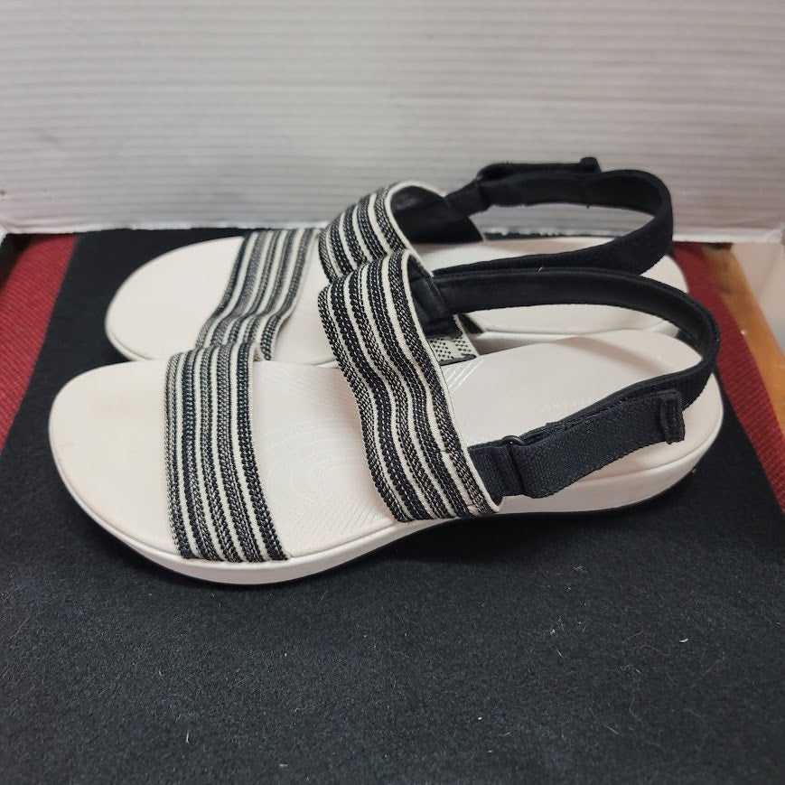 Clarks Arla Stroll Size 12 Sandals Elastic adjustable Strap White Black Stripes