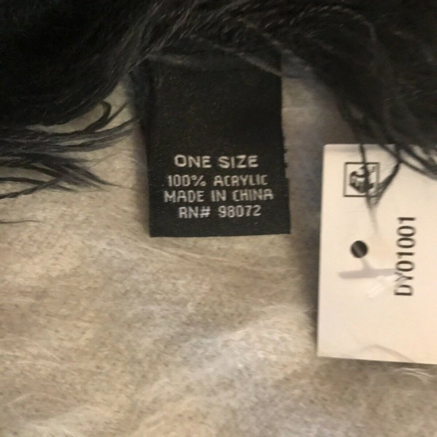 DKNY Donna Karen NY WOVEN OMBRE SCARF Grey/Black NEW large Cozy Soft Wrap