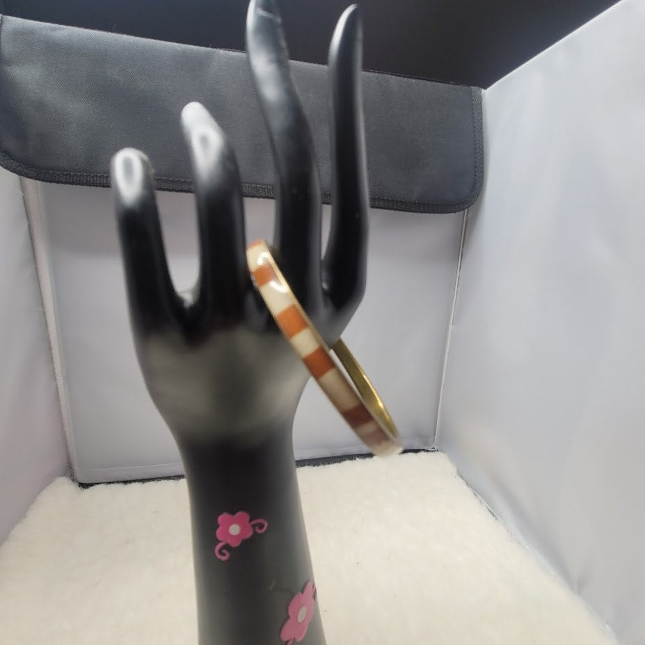 Vintage Brass & Cream Inlay Bangle Bracelet – Mid-Century Modern Minimalist