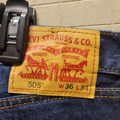 LEVI's STRAUSS blue denim jean 36" X 34" Pre-Owned straight leg dark wash