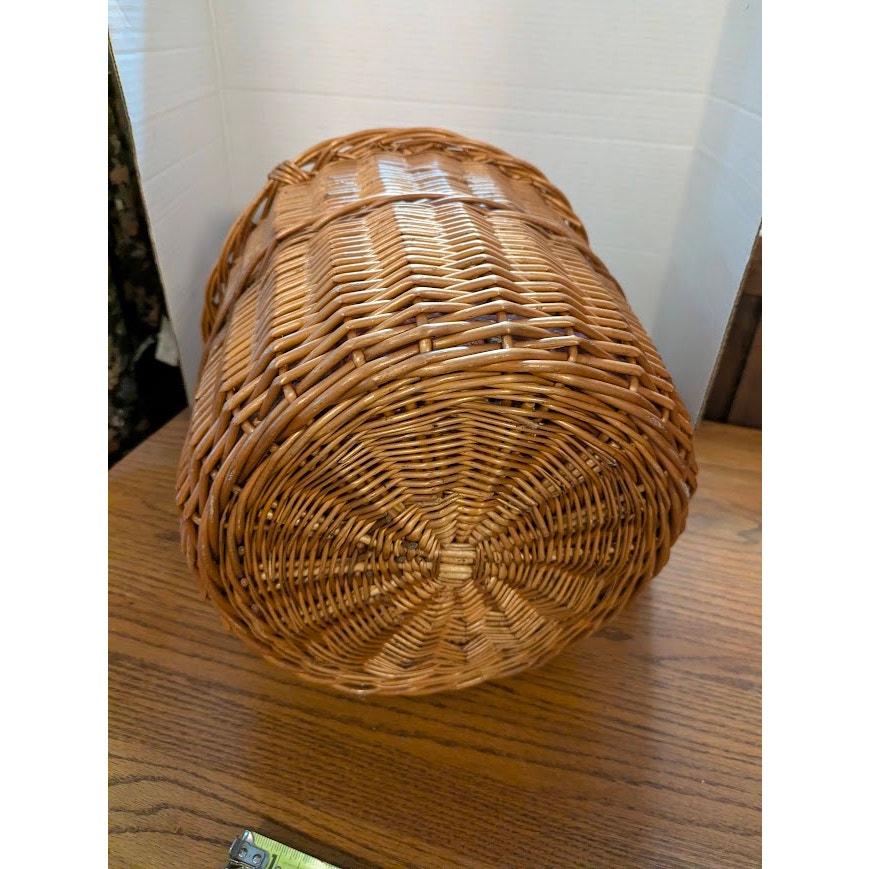 Vintage Woven Wicker Gathering Basket with Calico Drawstring Liner Sewing 18"