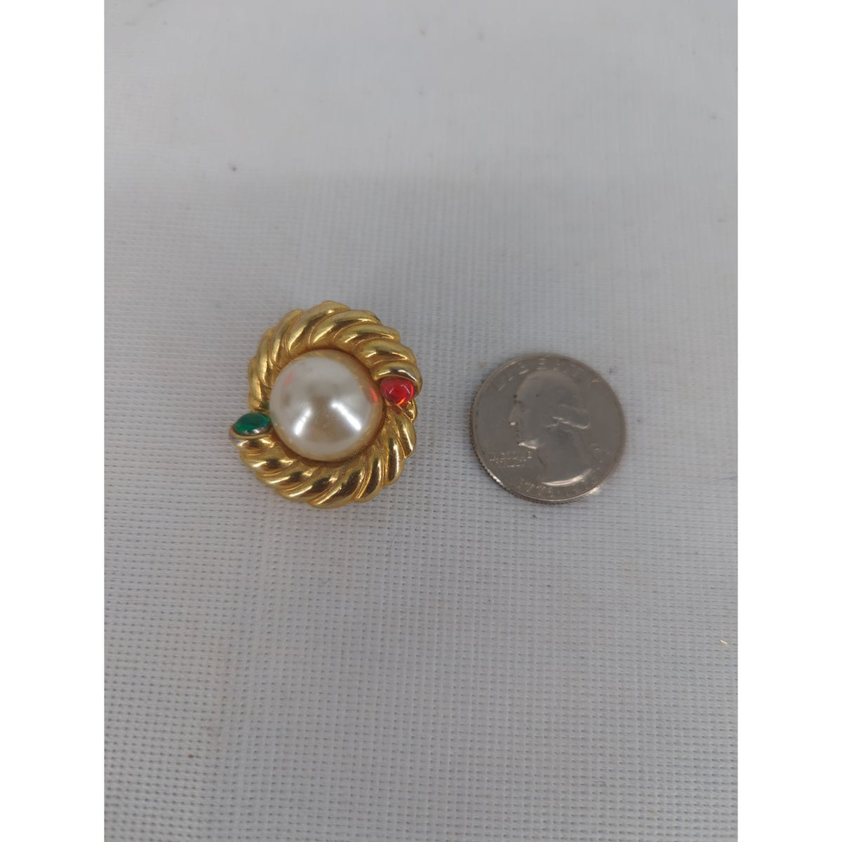 Vintage 80s Gold Twisted Knot Faux Pearl Red Green Rhinestone Clip On Earrings
