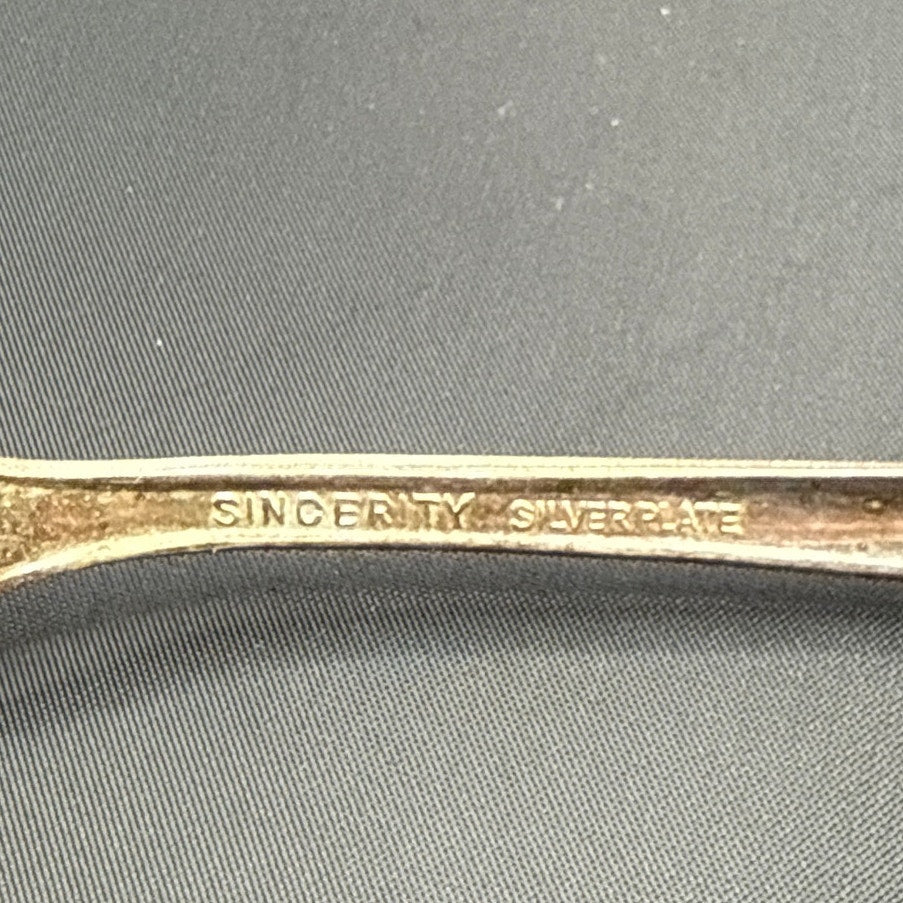 Vintage Magic Lily Silverplate Dinner Fork 1955 Floral Flatware Sincerity