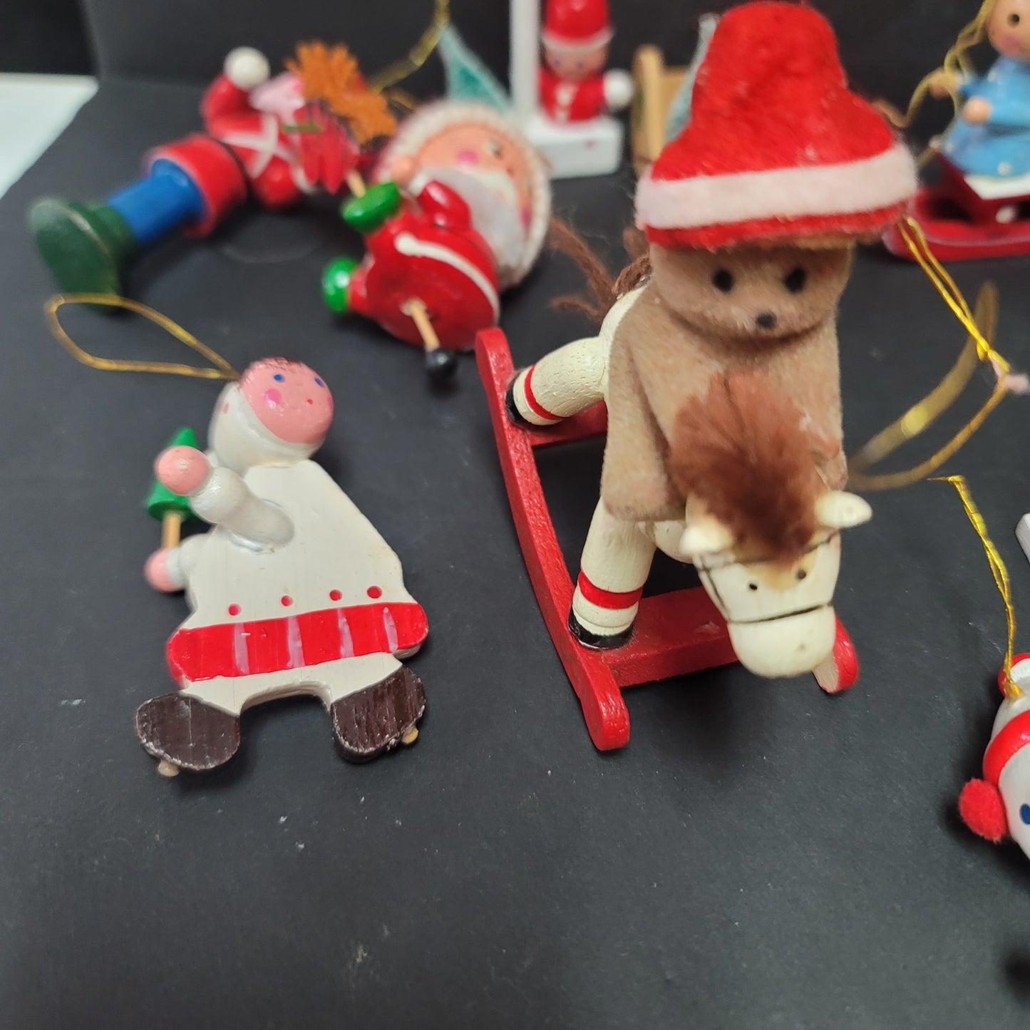 Lot 20 vintage wooden ornaments Santa Well Snowman Elves sleighs Sled Nutcracker