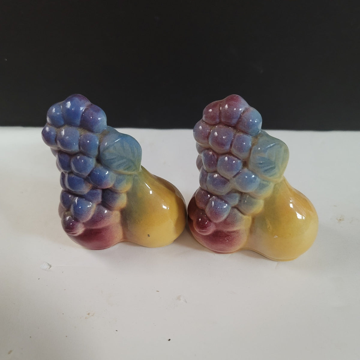 Vintage Shawnee Pottery Ceramic Fruit  Grapes Pear Salt & Pepper Shaker Set