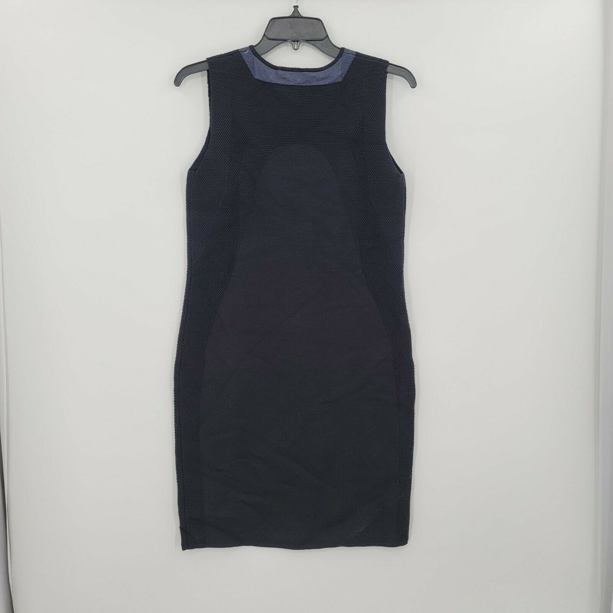 Vince Sleeveless Body cone Dress Crew Neck Knee Length Wool Black Size Medium