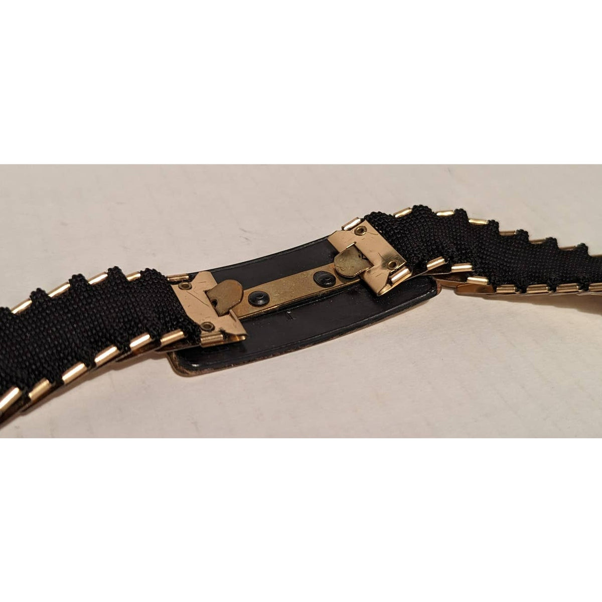Vintage Metal Scale Light GoldTone Stretchy Belt Max 49" Length Accessory S/M