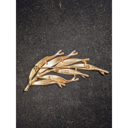 LISNER Vintage Gold Tone Leaf Branch Stem Brooch Pin Signed 60s