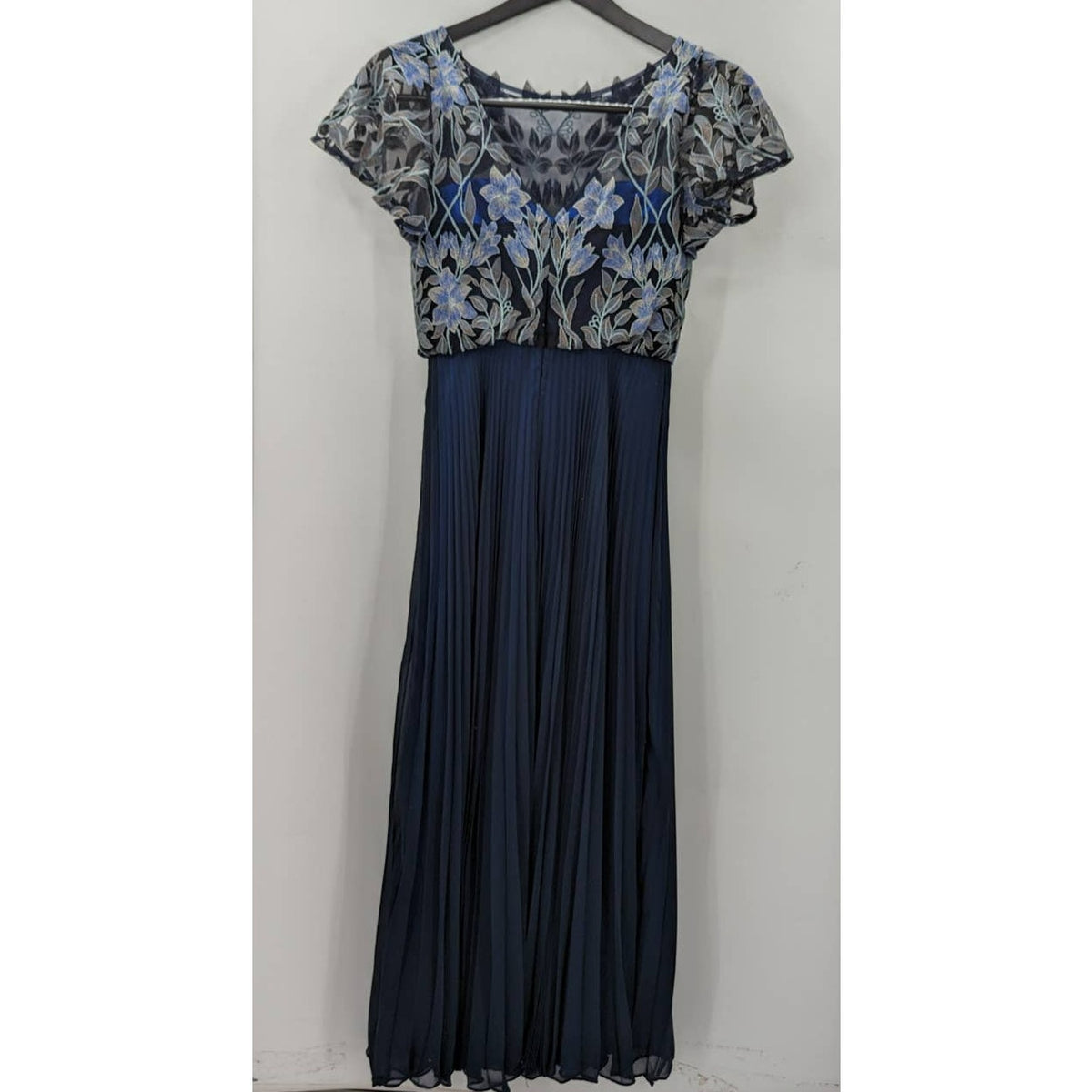 JS Collections Blue Gray Floral Lace Top Dress Size 2 Evening Prom Gown Wedding