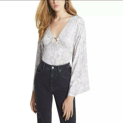 Guess SMALL gray animal Print Kimono Wide Sleeves Thong Snap Bodysuit Top Blouse