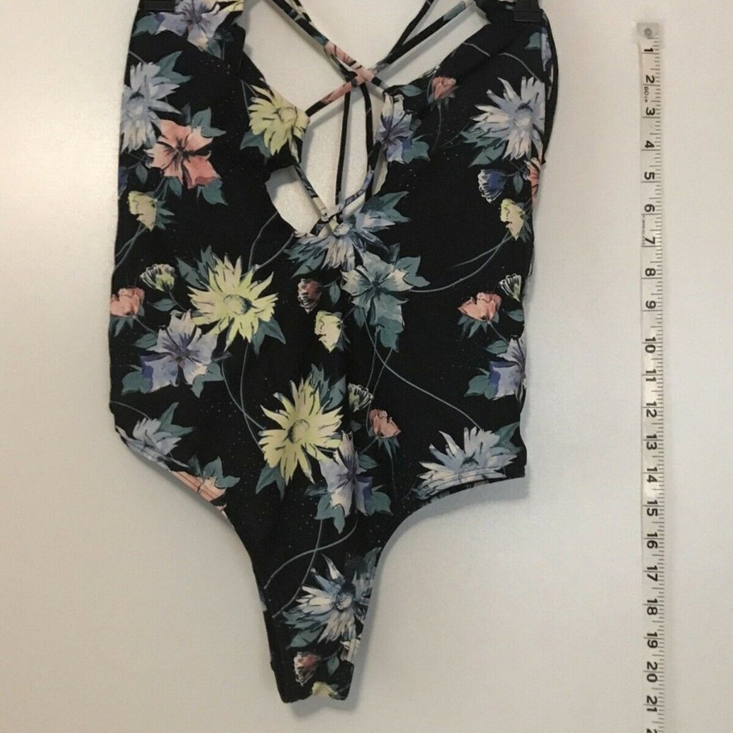 O'Neill Dahlia Floral Open Back Lace Up One Piece Size Medium
